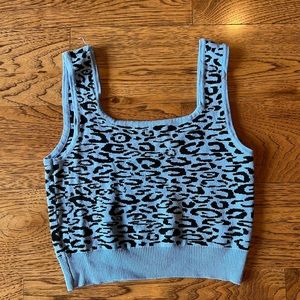 SHEIN Cheetah Crop Top